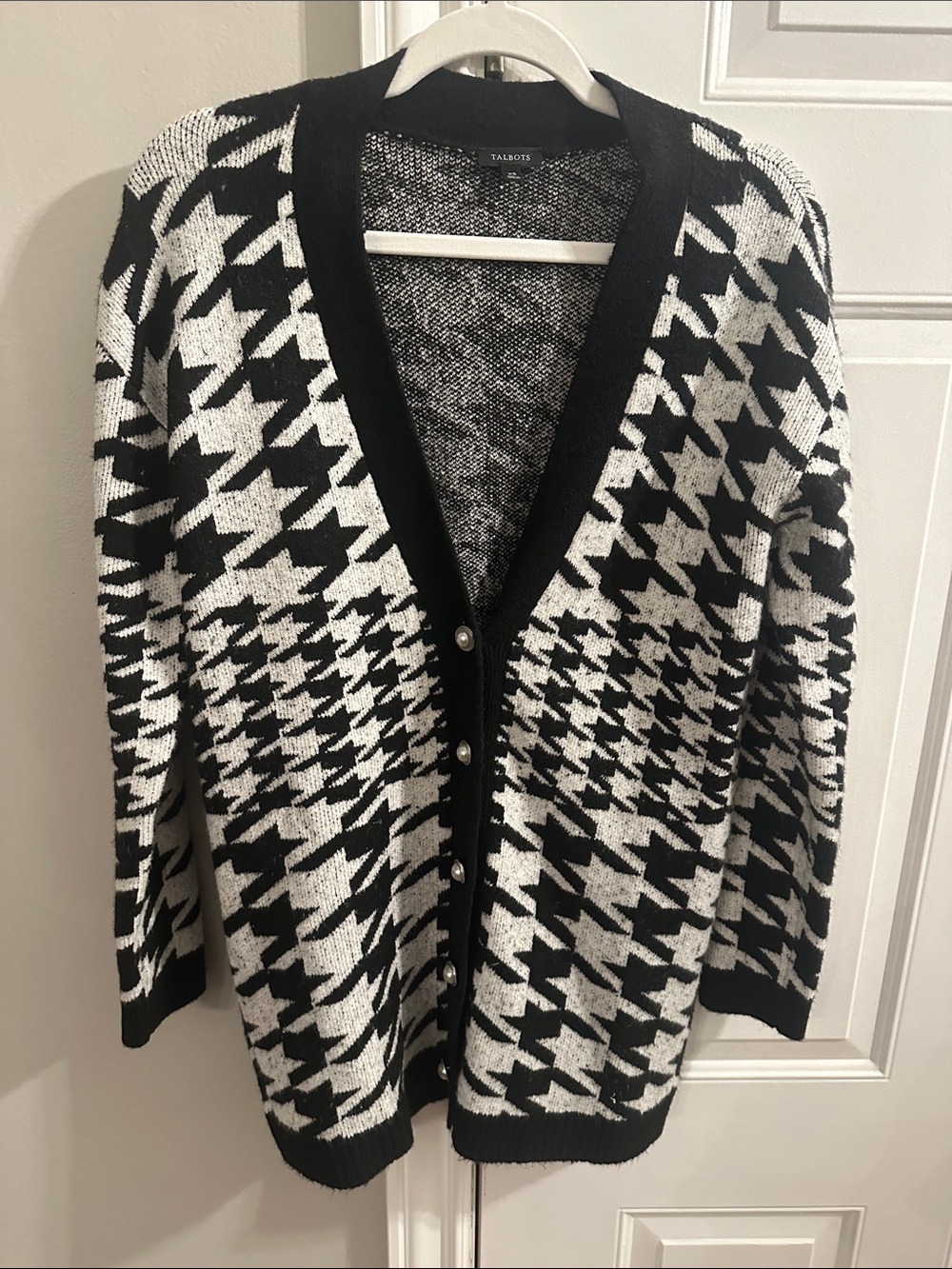 Talbots Black and White Houndstooth V‑Neck Cardigan with Buttons